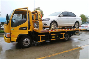 新乡附近拖车救援24小时服务热线